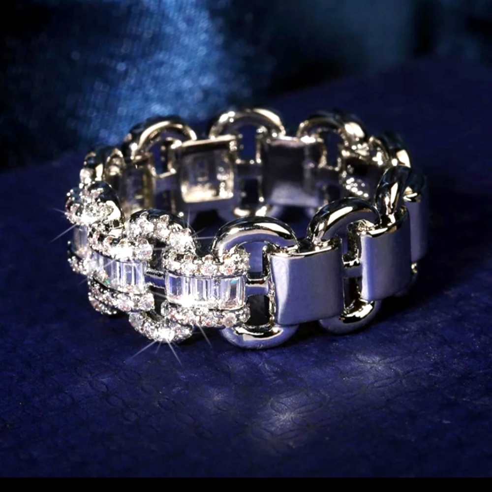 Diamond Ring - Picture 3 of 5